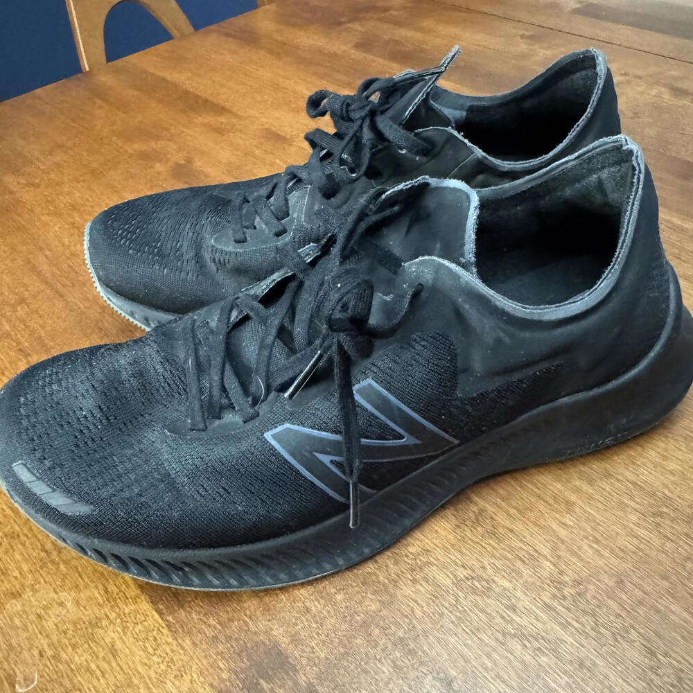New Balance Running Shoes Black, Mens Size 9